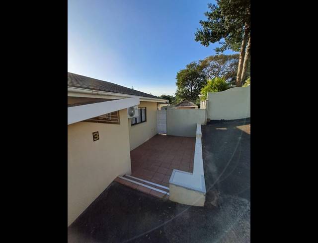 3 BEDROOM SIMPLEX FOR SALE IN PARK HILL